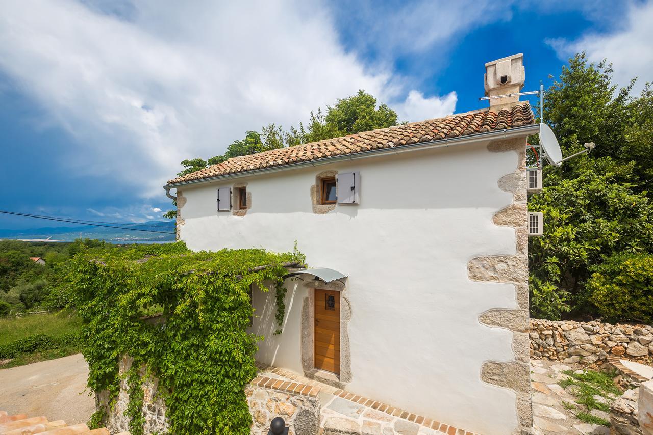 Holiday Home Jela Dobrinj Exterior foto