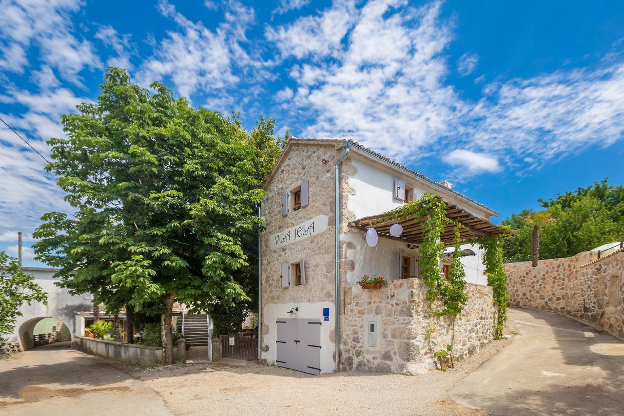 Holiday Home Jela Dobrinj Exterior foto