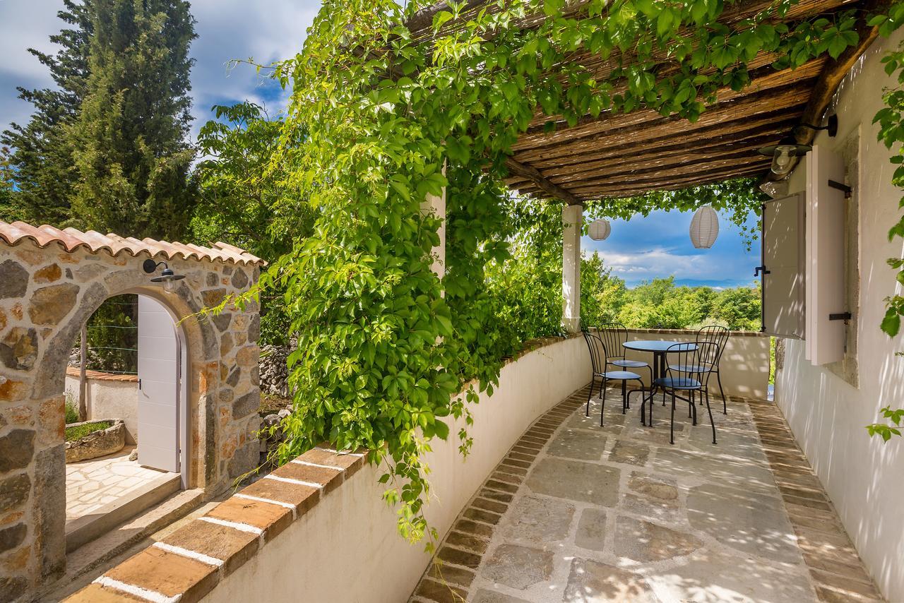 Holiday Home Jela Dobrinj Exterior foto